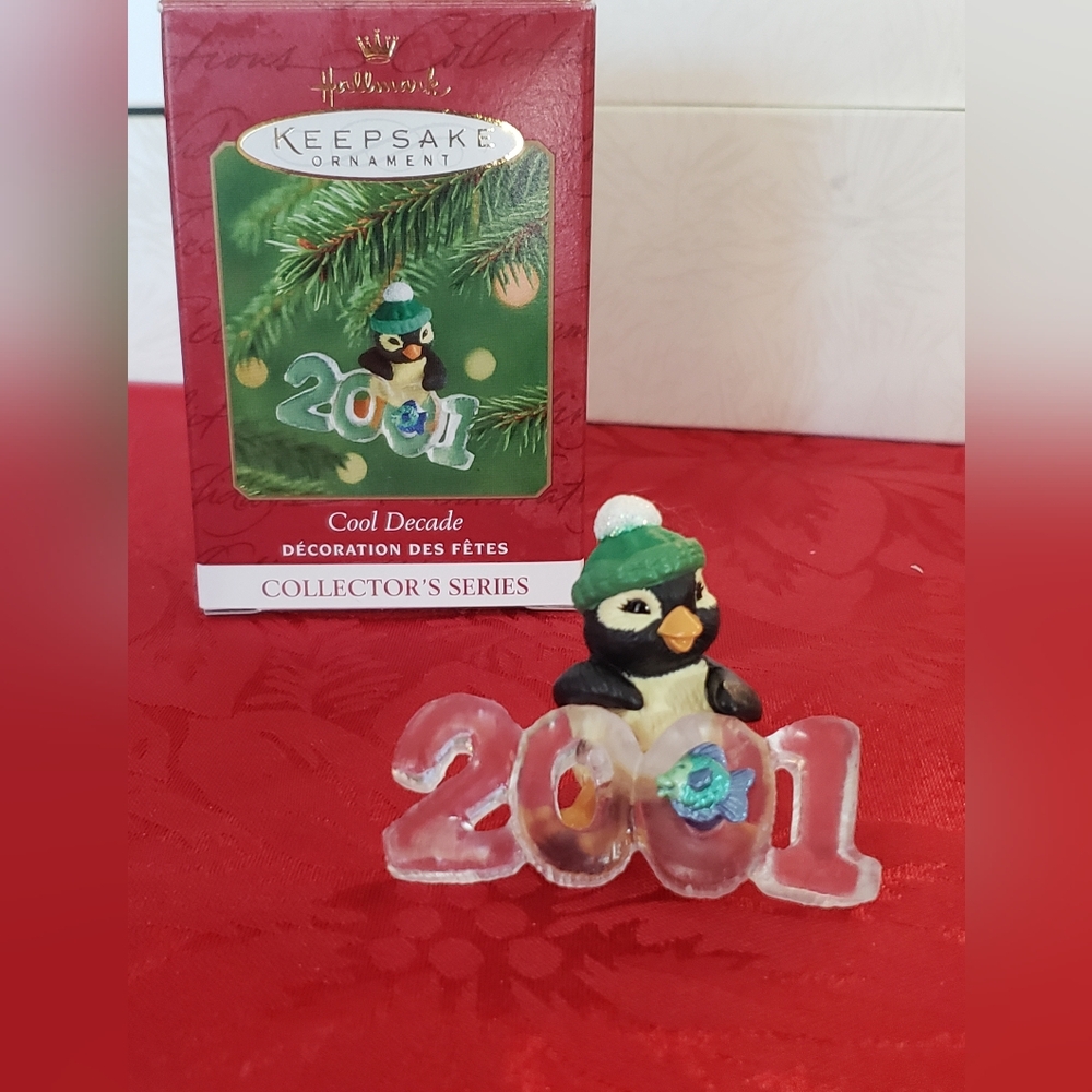 Hallmark Keepsake Ornament 2001 Penguin